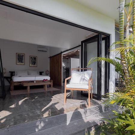 Hola Villas & Lofts Uluwatu Exterior photo